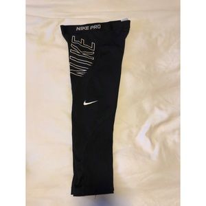 Nike Pro Hypercool Crop Tight
